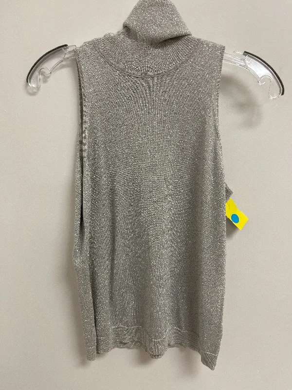 Top Sleeveless By Lauren By Ralph Lauren In Silver, Size: M