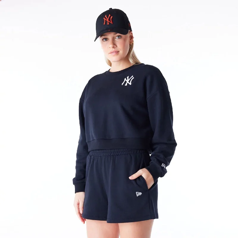 New York Yankees Womens MLB League Essential Black Crop Crew Neck Sweatshirt