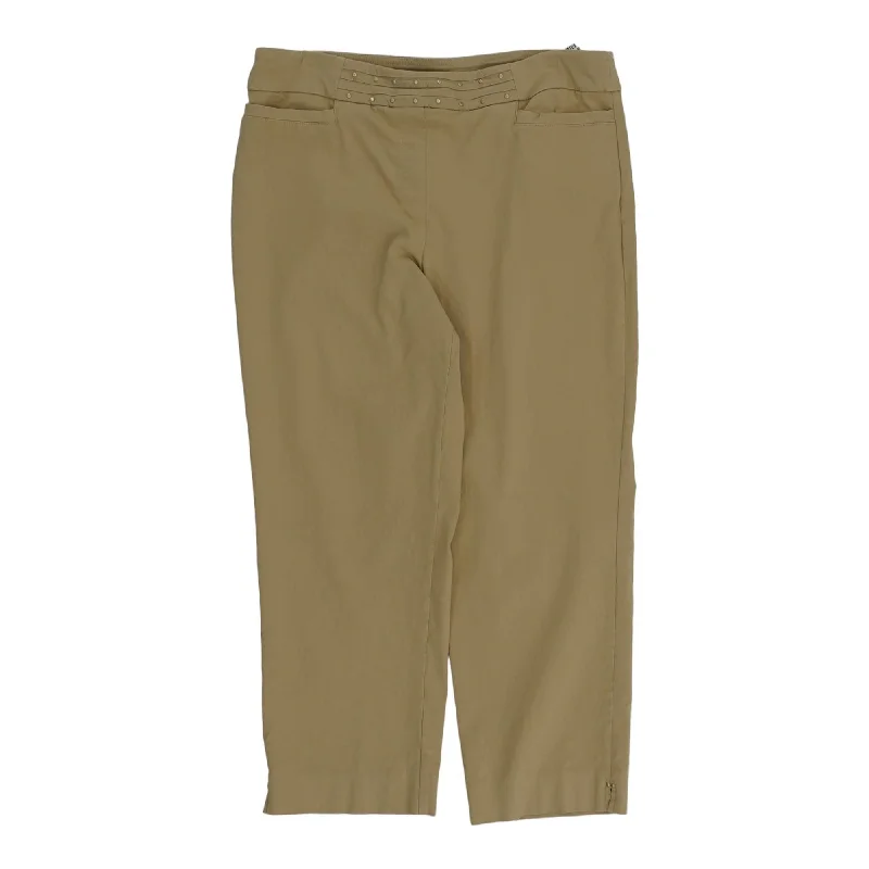 Khaki Solid Capri Pants